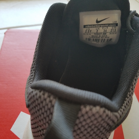 Nike PS Roshi Run - Picture 3 of 5